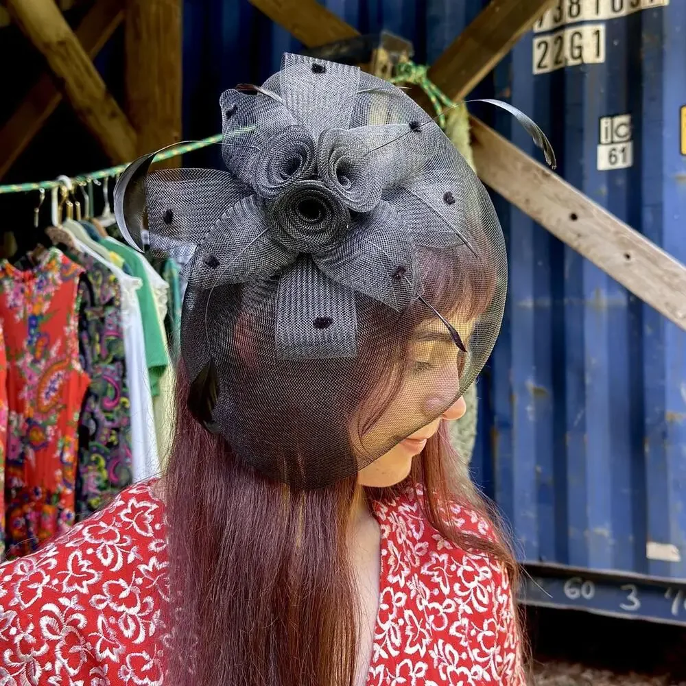 saks fifth avenue black net fascinator headband w/ long black feathers